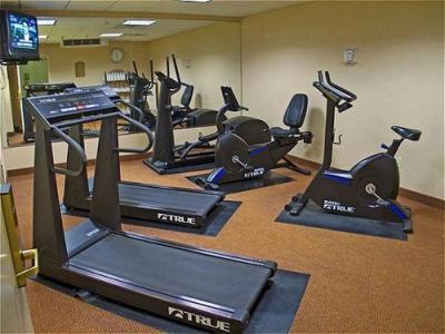Hotel Express & Grand Rapids-north By Ihg Walker